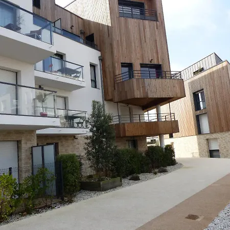 Quais 2 Les Minimes Apartment
